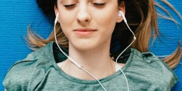 5 Easy Mindfulness Practices to Transform Your Daily Routine